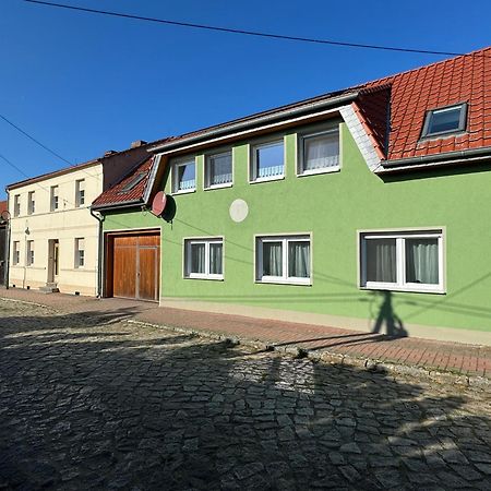 Schoen Moeblierte Wohnung In Genthin/ Ot Tucheim Kültér fotó
