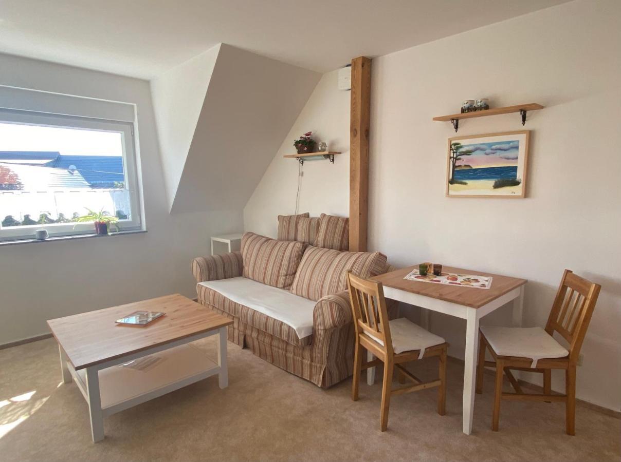 Schoen Moeblierte Wohnung In Genthin/ Ot Tucheim Kültér fotó